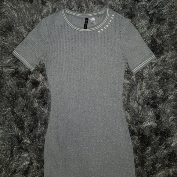 H&M Dresses & Skirts - H&M Womens dress